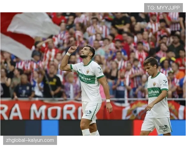 塞维利亚保级战术困境：亚当斯反越位能力受限于中场支援不足